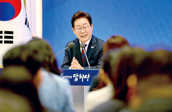  이재명 대통령은 4일 기자회견을 통해 ‘국가 책임 농정 등  사진=대통령실