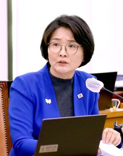 농수산물 온라인도매시장 문제를 국정감사 이후 지속적으로 제기하고 있는 임미애 의원.&nbsp;