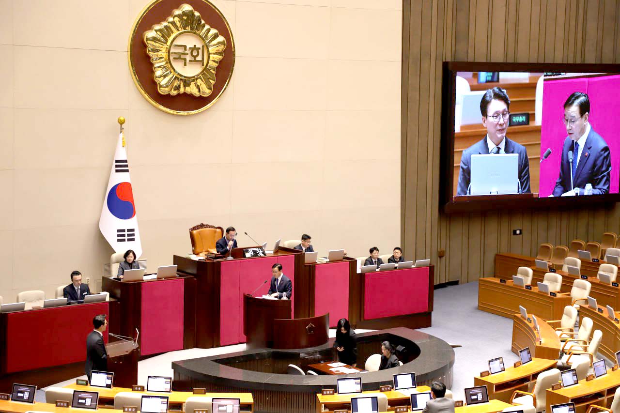 2월 10일 열린 국회 본회의에서 경제 분야 대정부질문이 진행됐다. 이날 대정부질문에선 대미 통상 협상과 농협 개혁 등 농업 현안에 대한 질의도 이어졌다. &nbsp;사진=위성곤 의원실